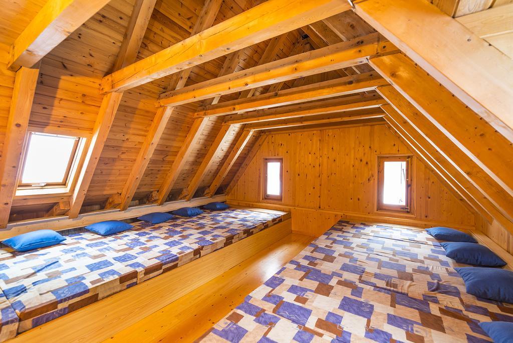 Refugi Del Fornet Hostel Alos d'Isil Ngoại thất bức ảnh